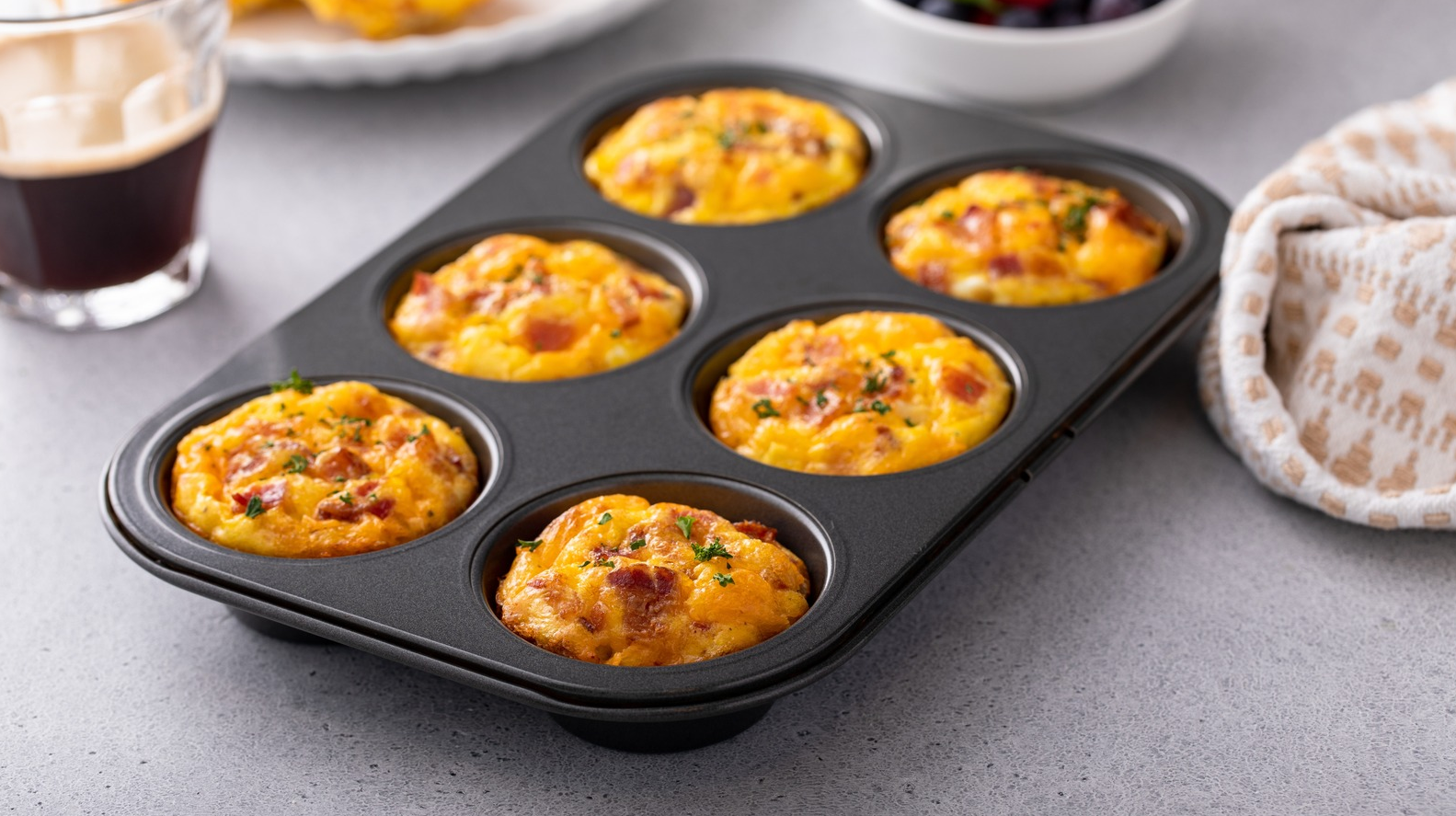 Low-Carb Sausage & Egg Muffins